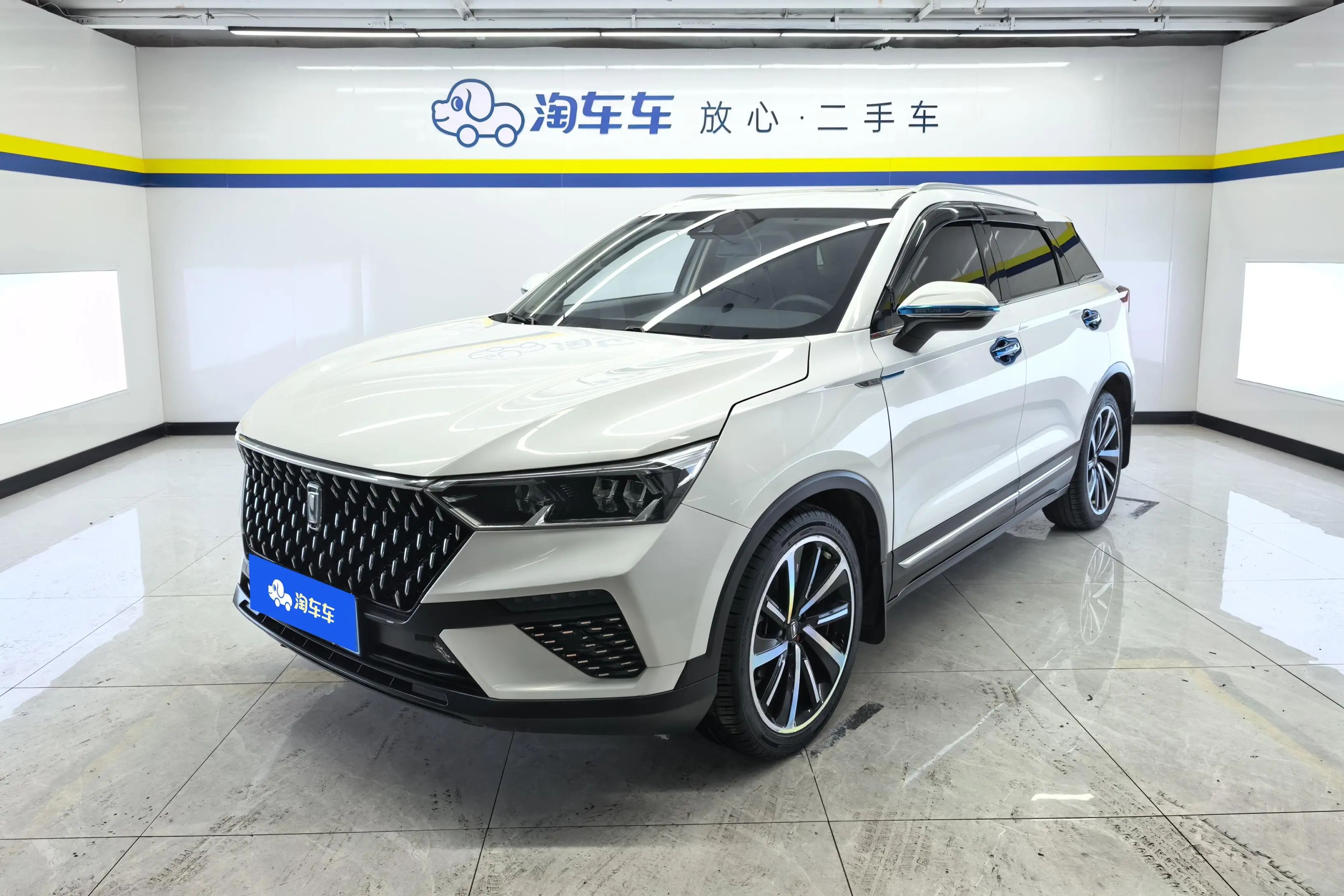 FAW Bestune T77