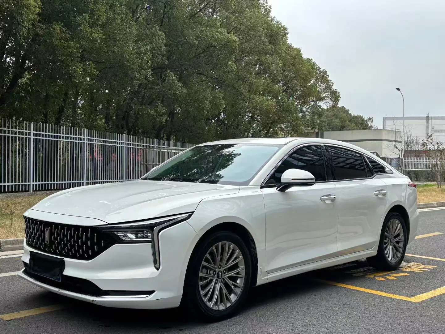 FAW Bestune B70 (Besturn B70)  из Китая