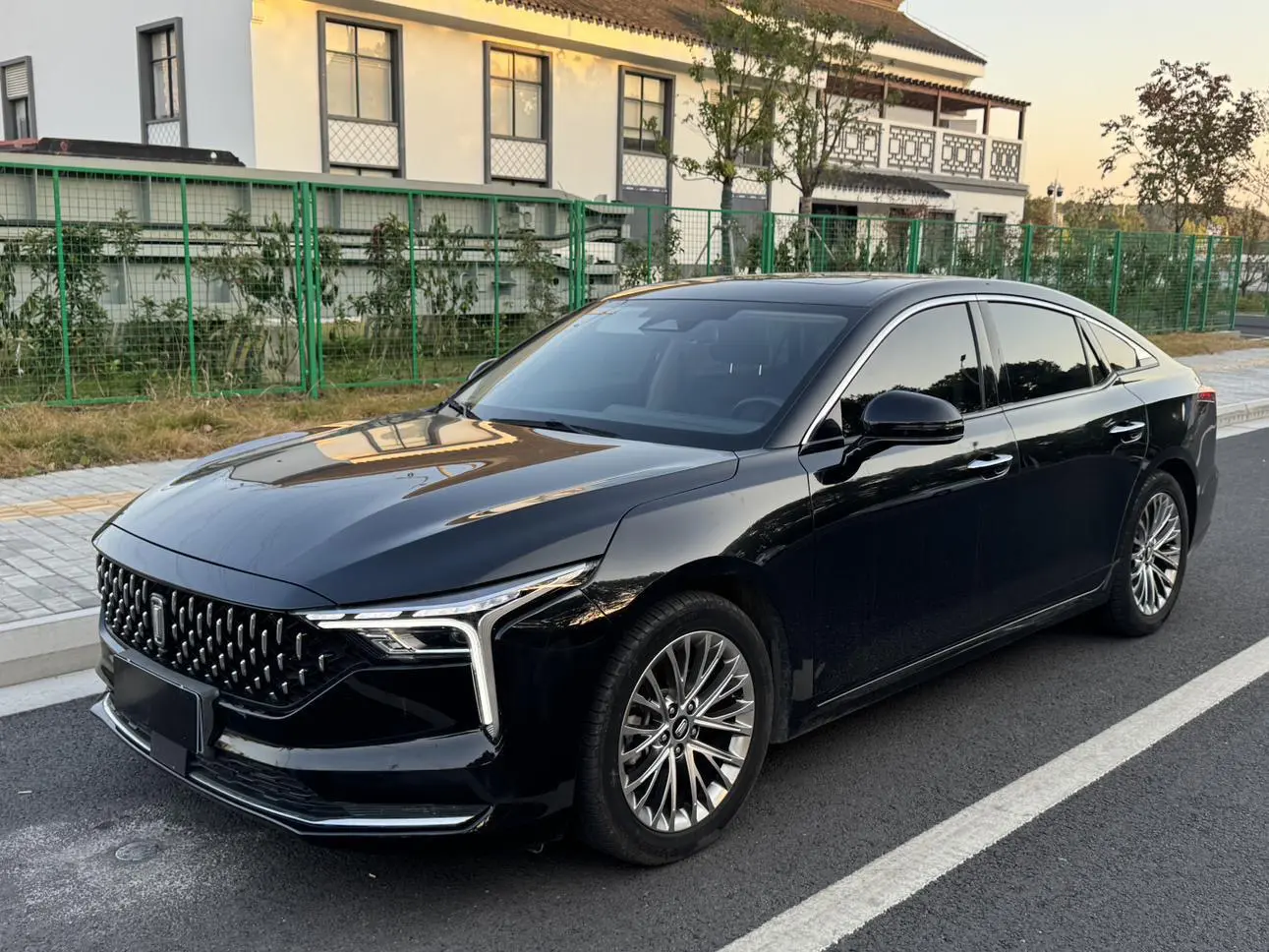 FAW Bestune B70 (Besturn B70)  из Китая