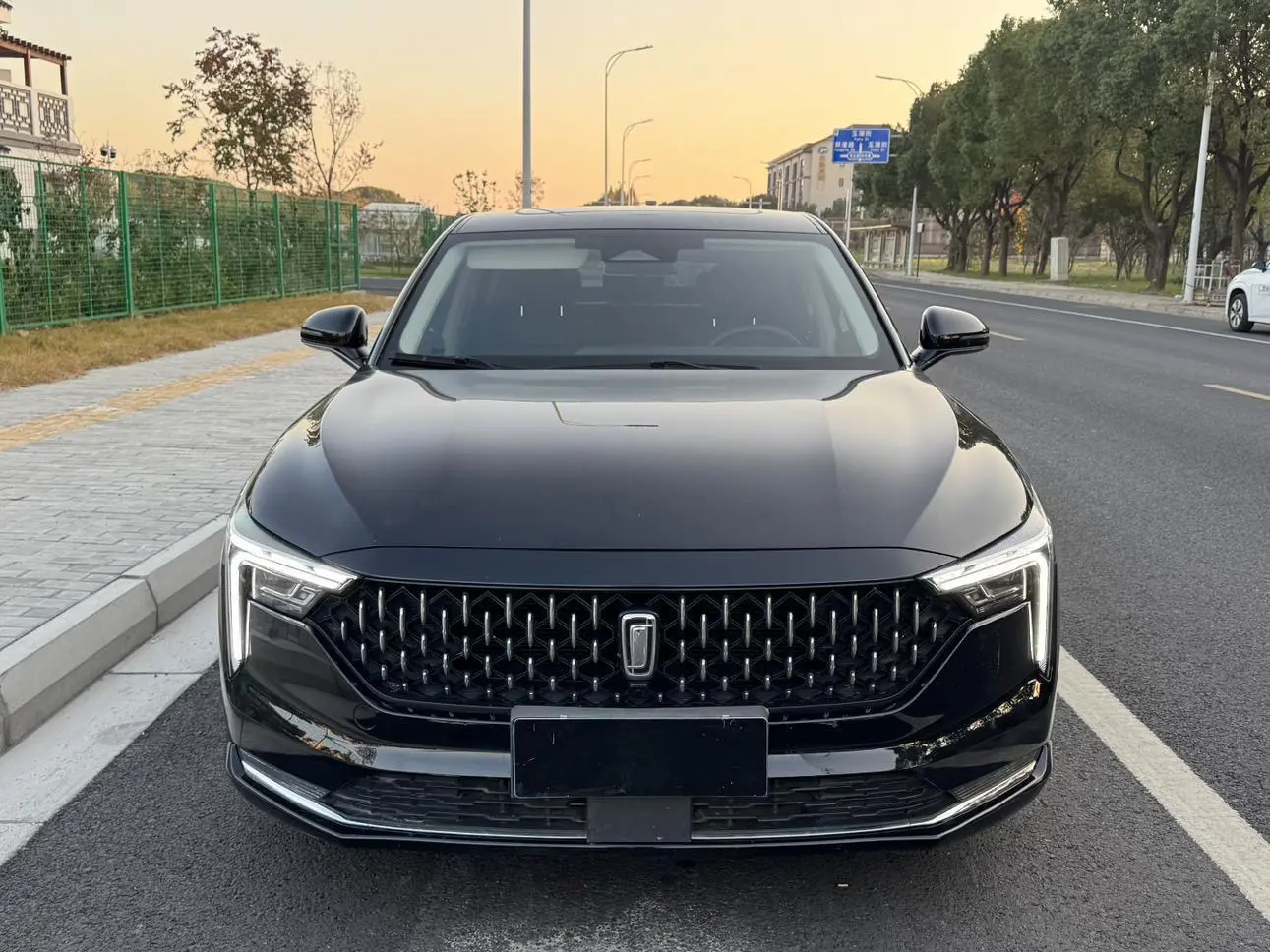 FAW Bestune B70 (Besturn B70)  из Китая