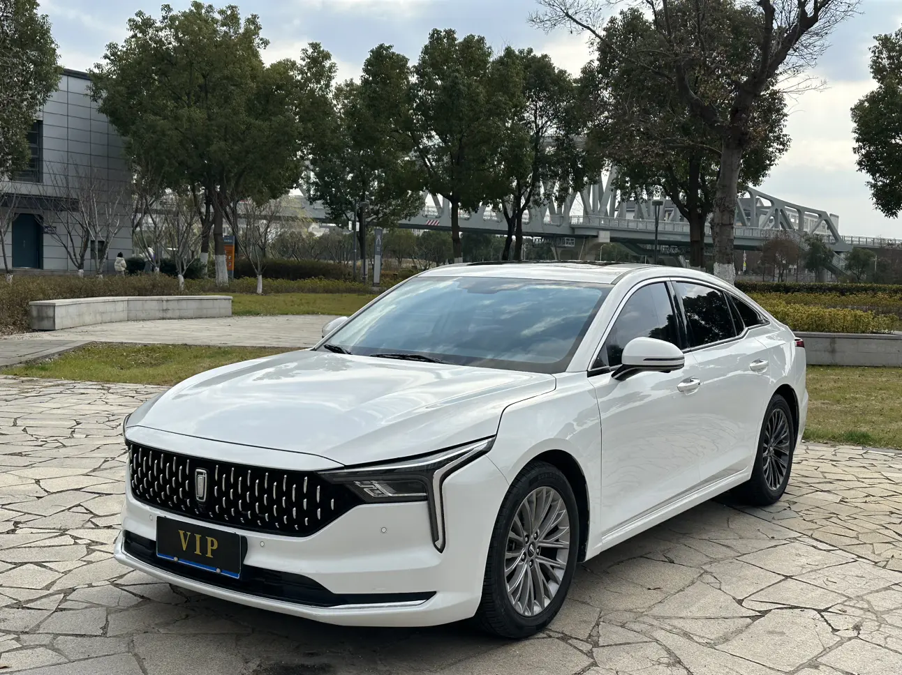 FAW Bestune B70 (Besturn B70)  из Китая