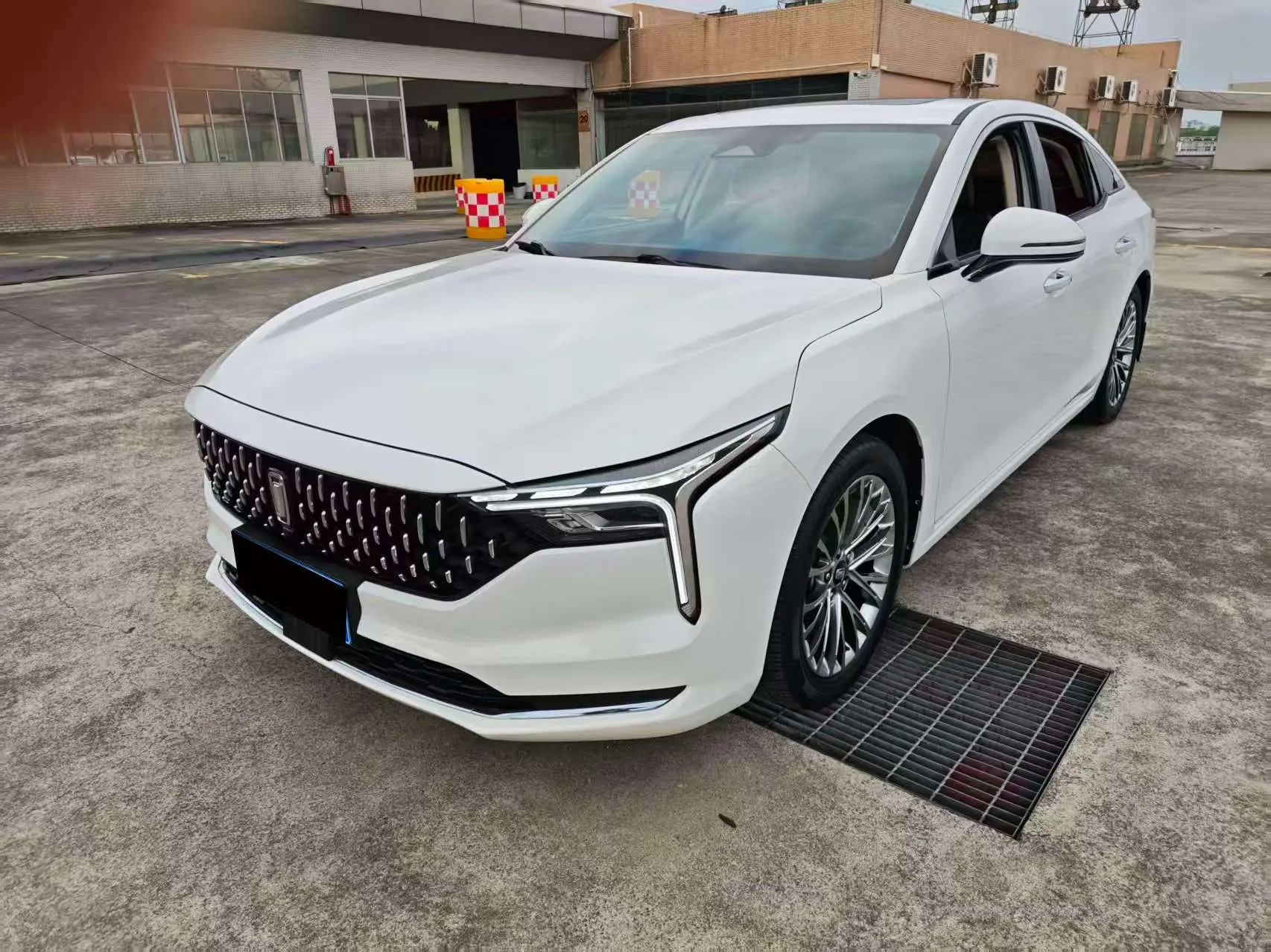 FAW Bestune B70 (Besturn B70)  из Китая