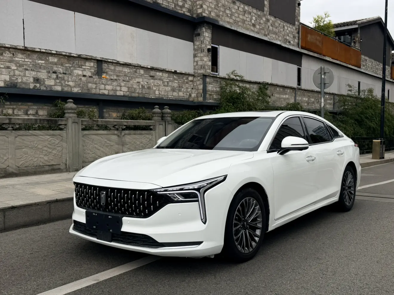 FAW Bestune B70 (Besturn B70)  из Китая