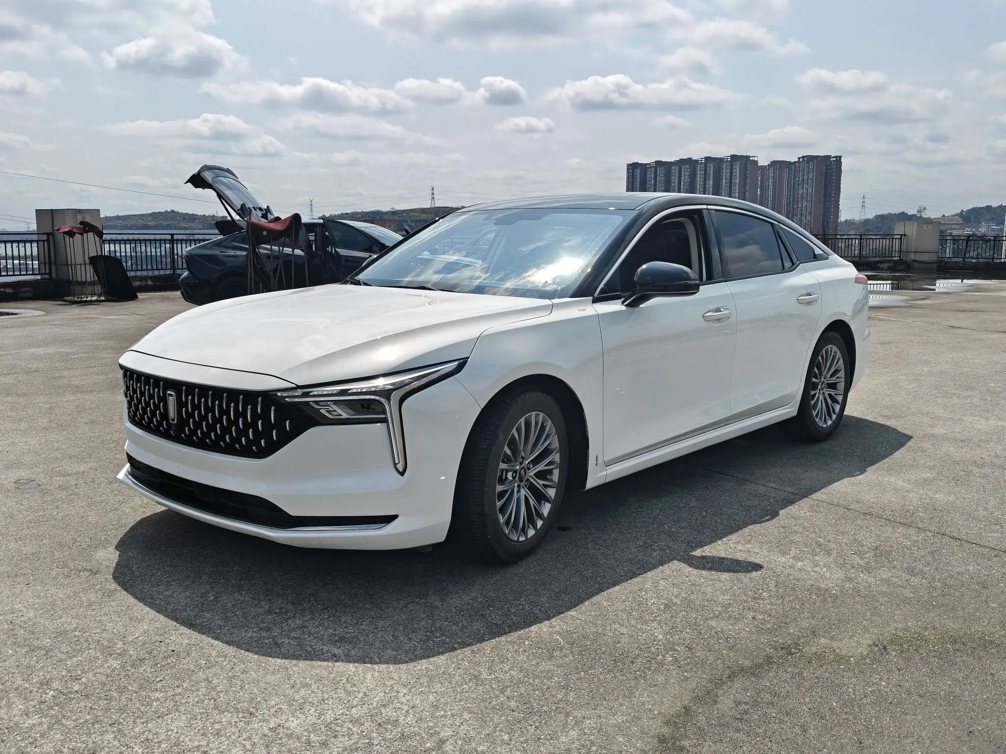 FAW Bestune B70 (Besturn B70)  из Китая