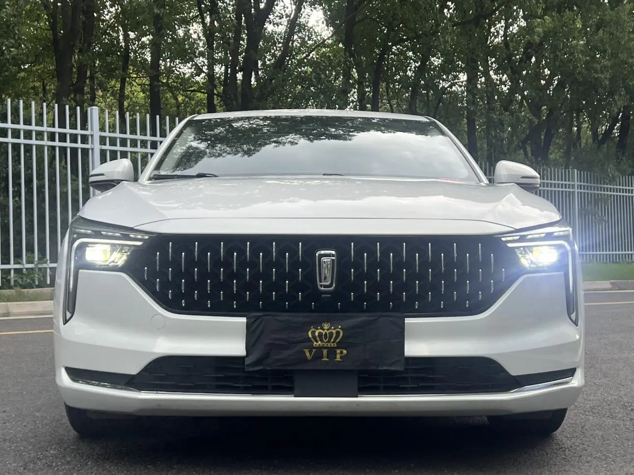 FAW Bestune B70 (Besturn B70)  из Китая