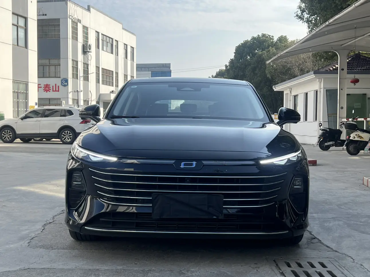 FAW Bestune B70 (Besturn B70)  из Китая