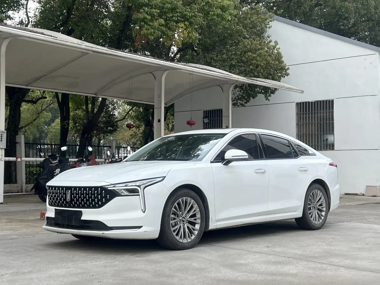 FAW Bestune B70 (Besturn B70)  из Китая