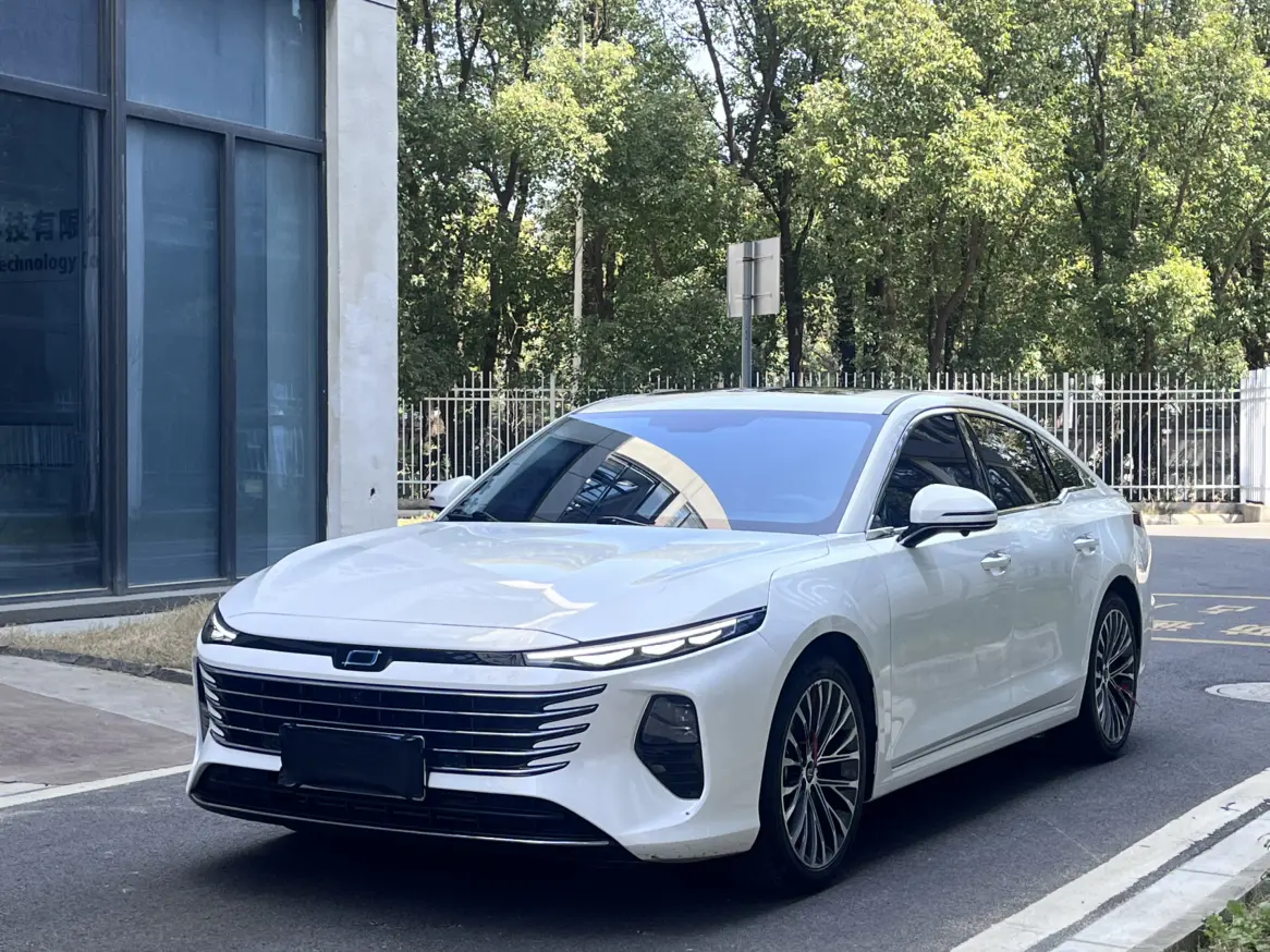 FAW Bestune B70 (Besturn B70)  из Китая