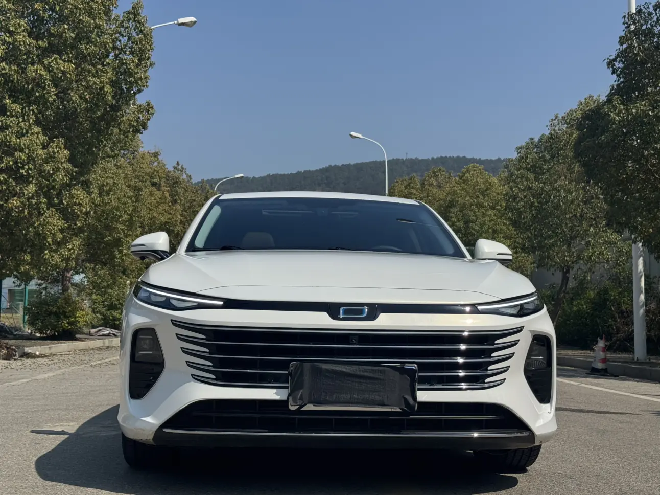 FAW Bestune B70 (Besturn B70)  из Китая