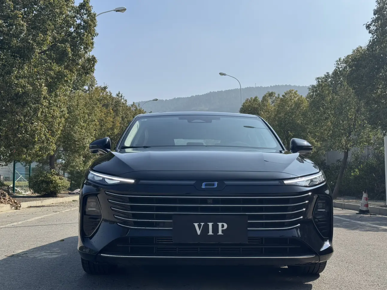 FAW Bestune B70 (Besturn B70)  из Китая