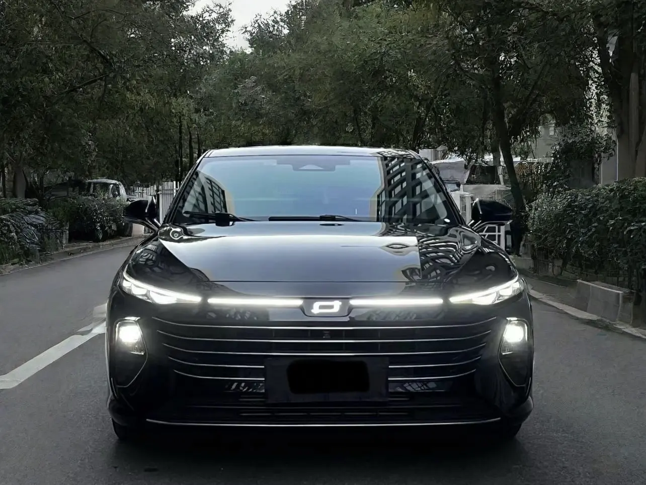 FAW Bestune B70 (Besturn B70)  из Китая