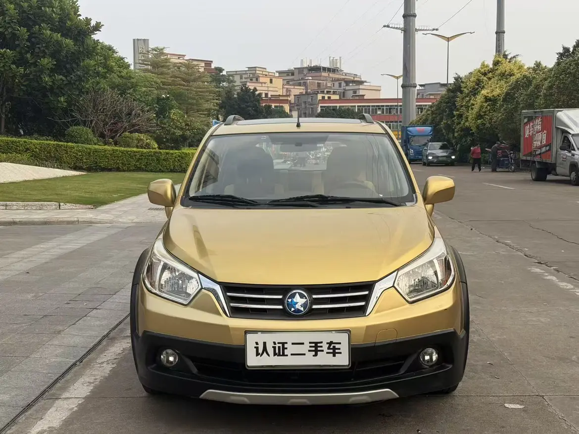 Kai Chen Venucia R50X  из Китая