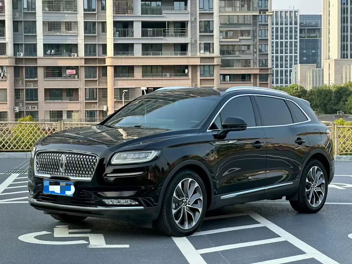 Lincoln Navigator