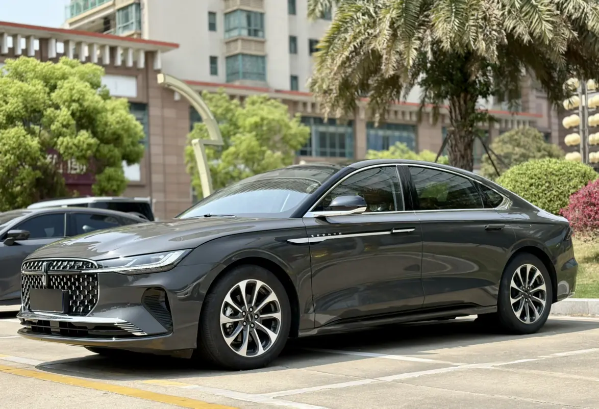 Lincoln Z