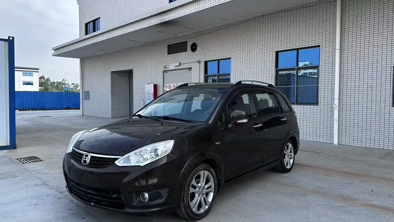 Suzuki Liana A6