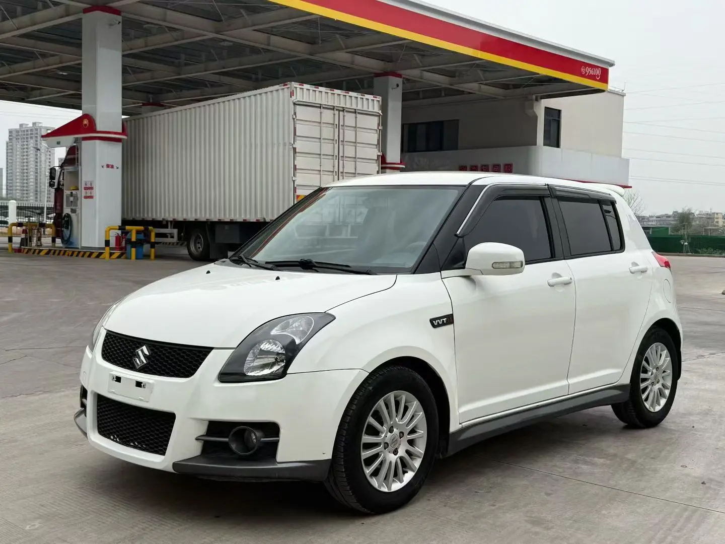 Suzuki Swift  из Китая
