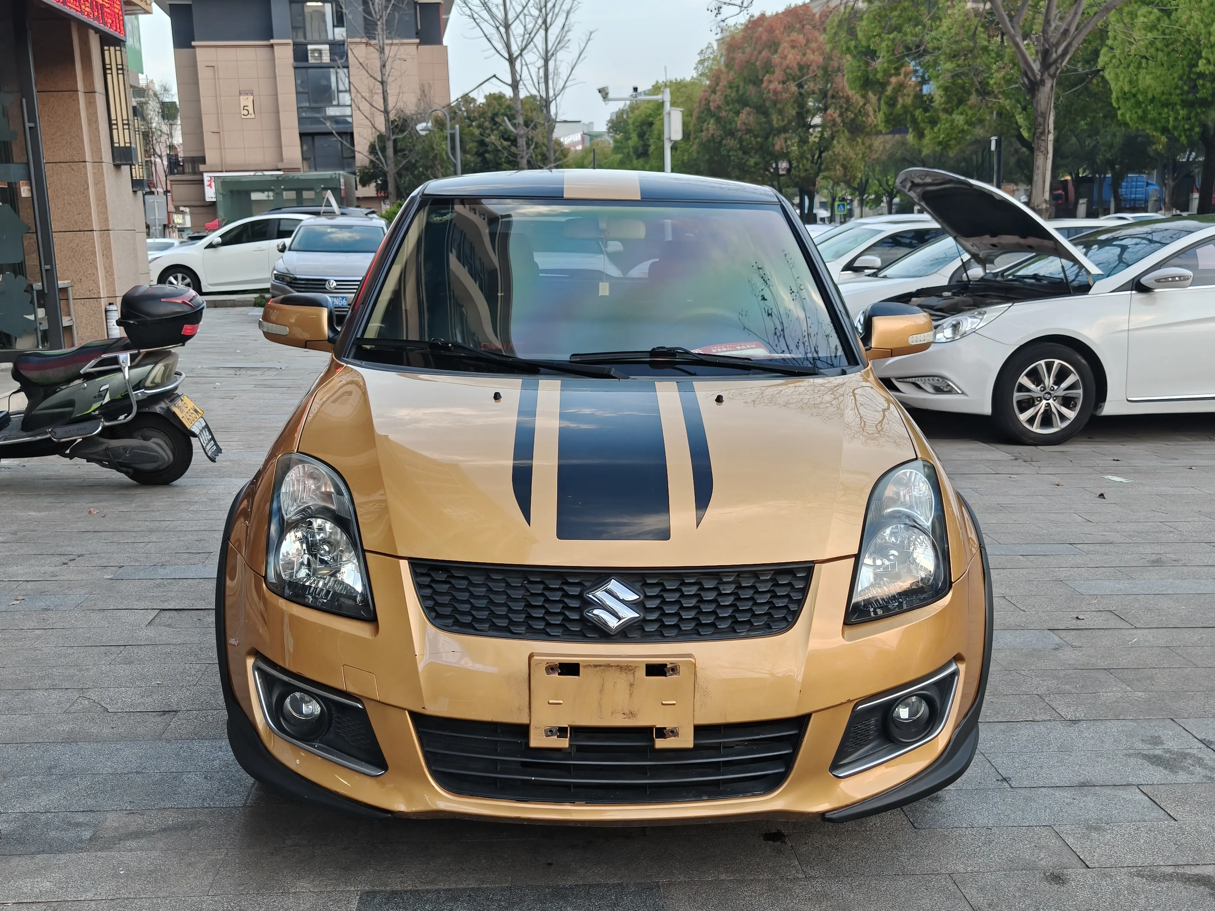 Suzuki Swift  из Китая