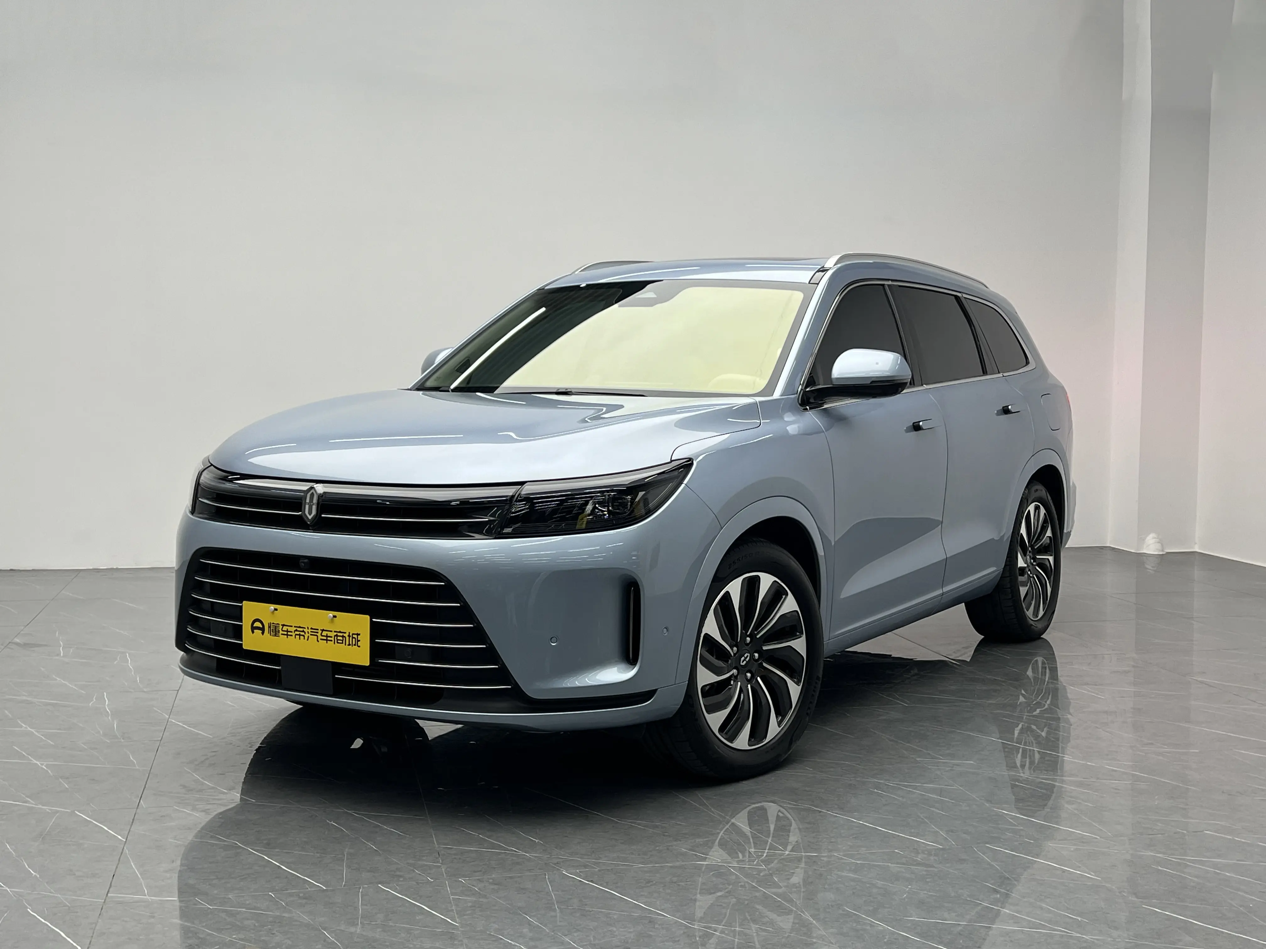 AITO M7