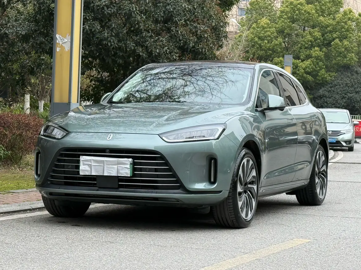 AITO M5