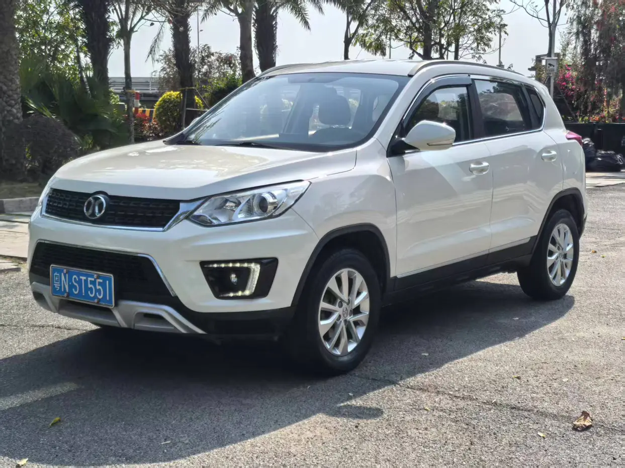 BAIC Shenbao X35