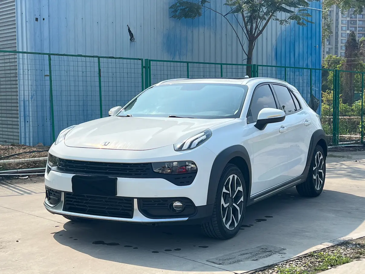 Lynk & Co 02