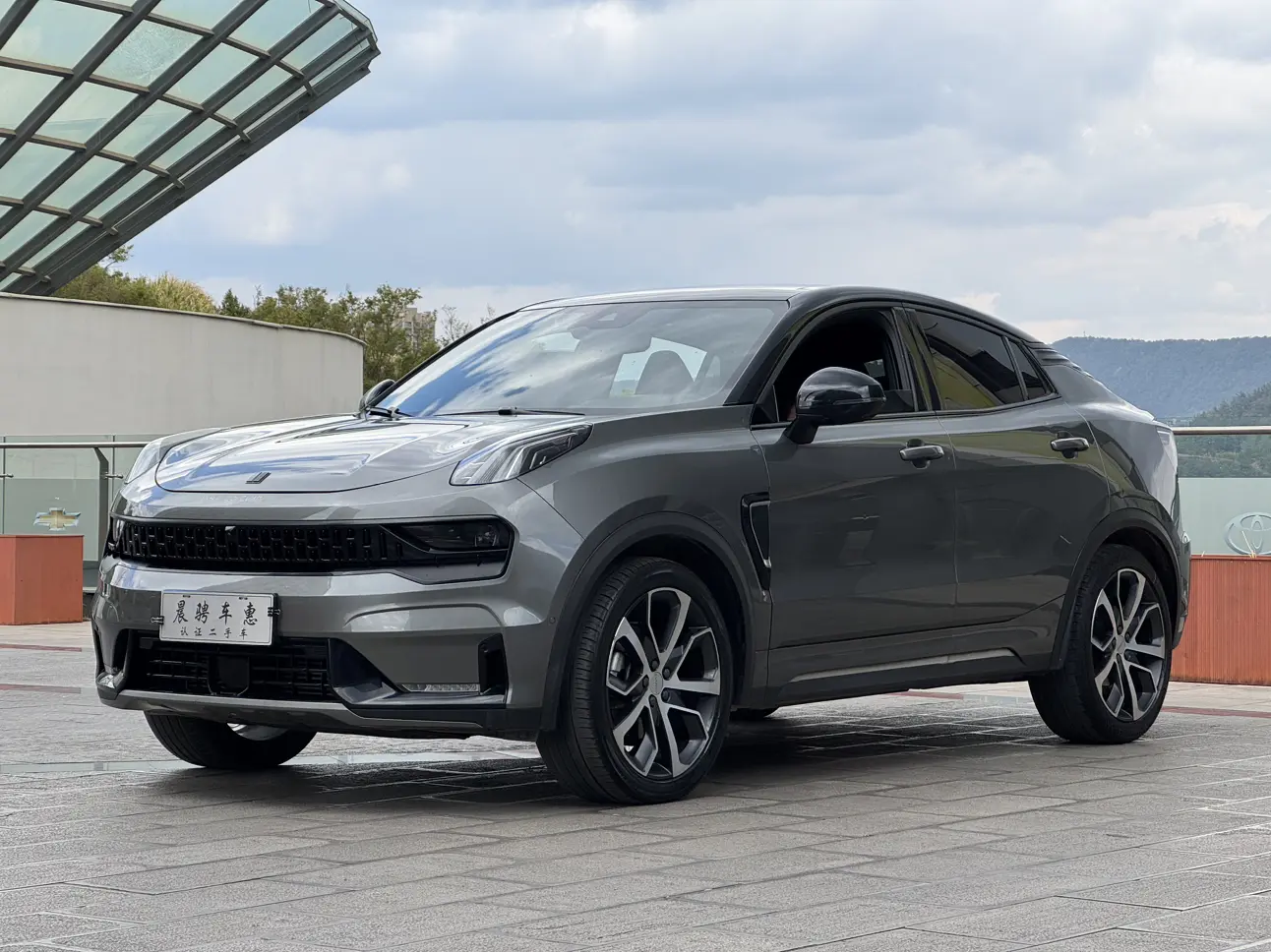 Lynk & Co 05