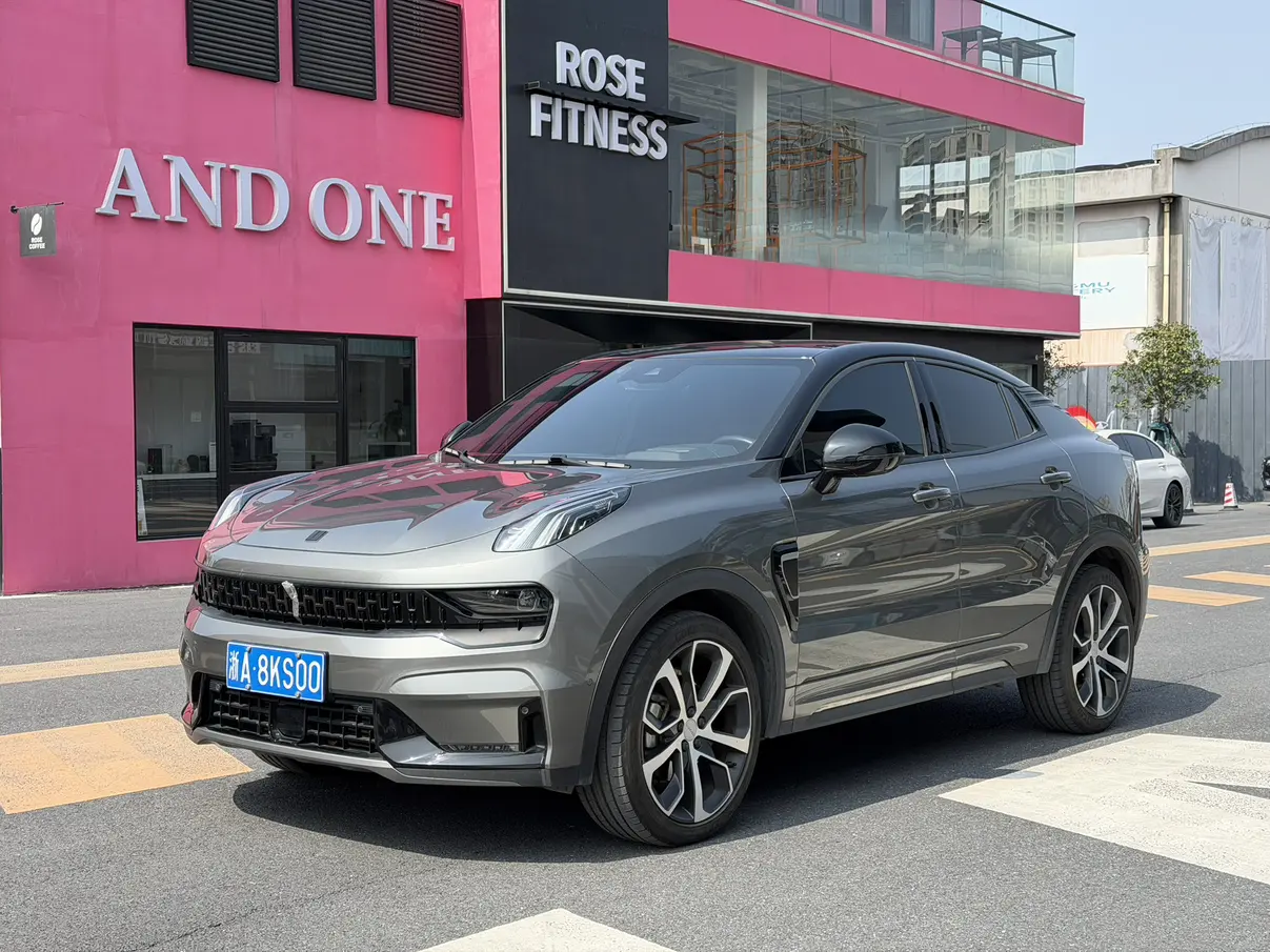 Lynk & Co 05