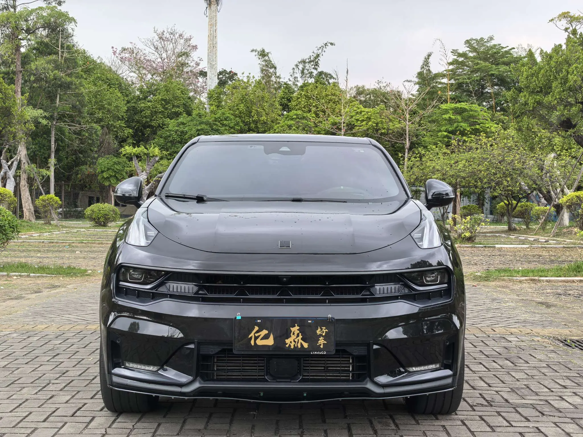 Lynk & Co 05