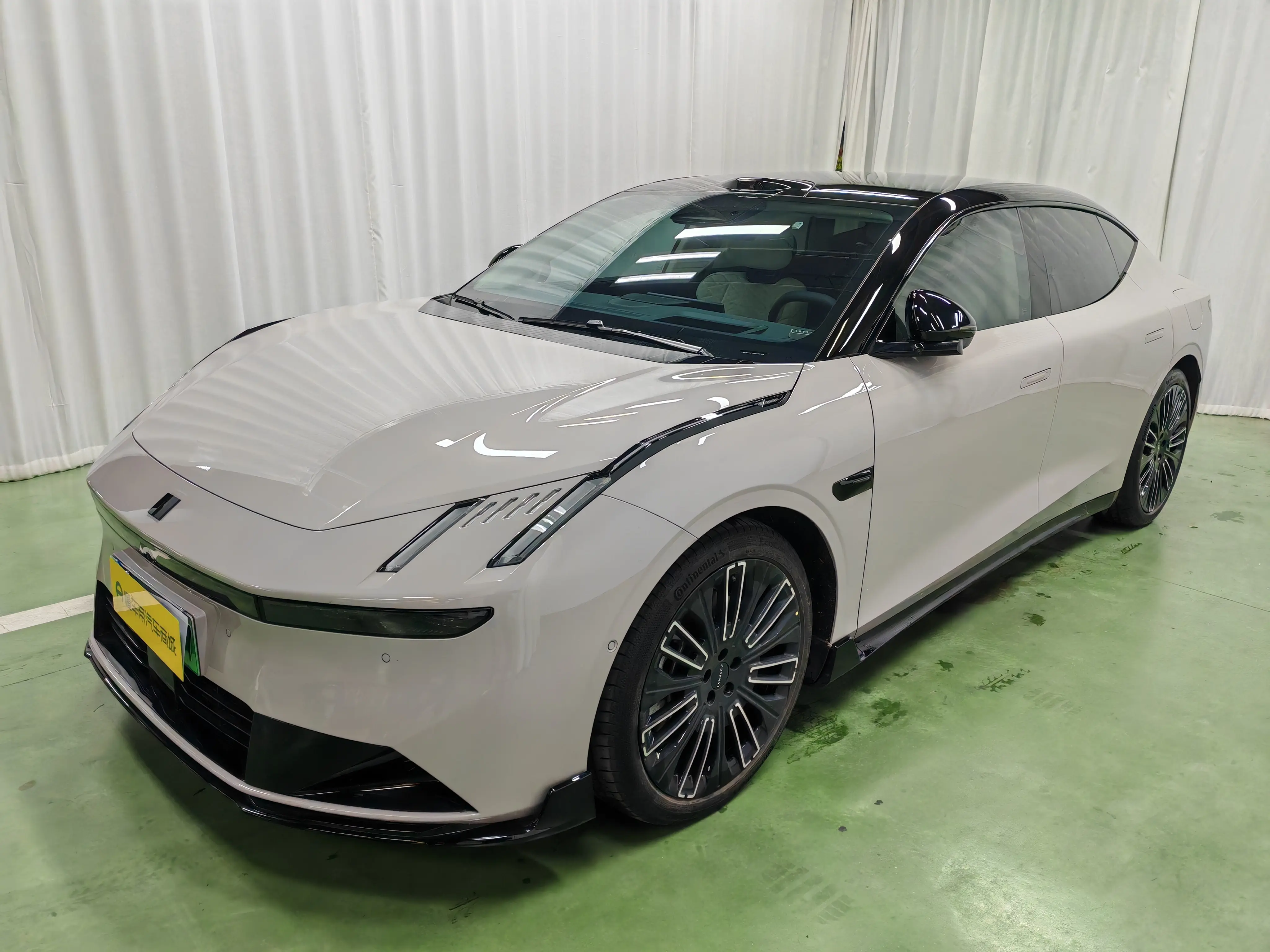 Lynk & Co 10 EM-P