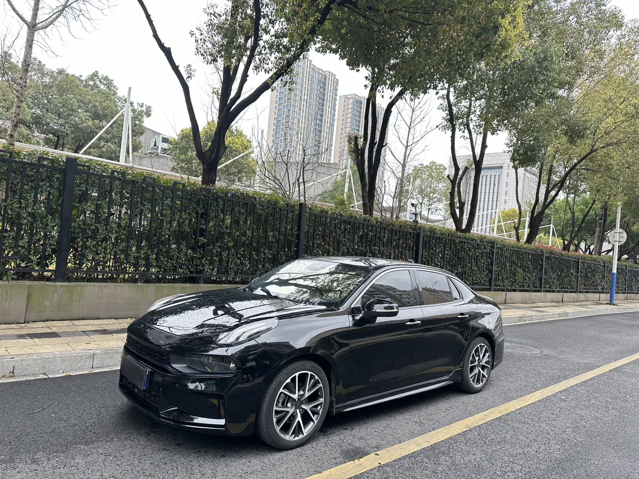 Lynk & Co 03