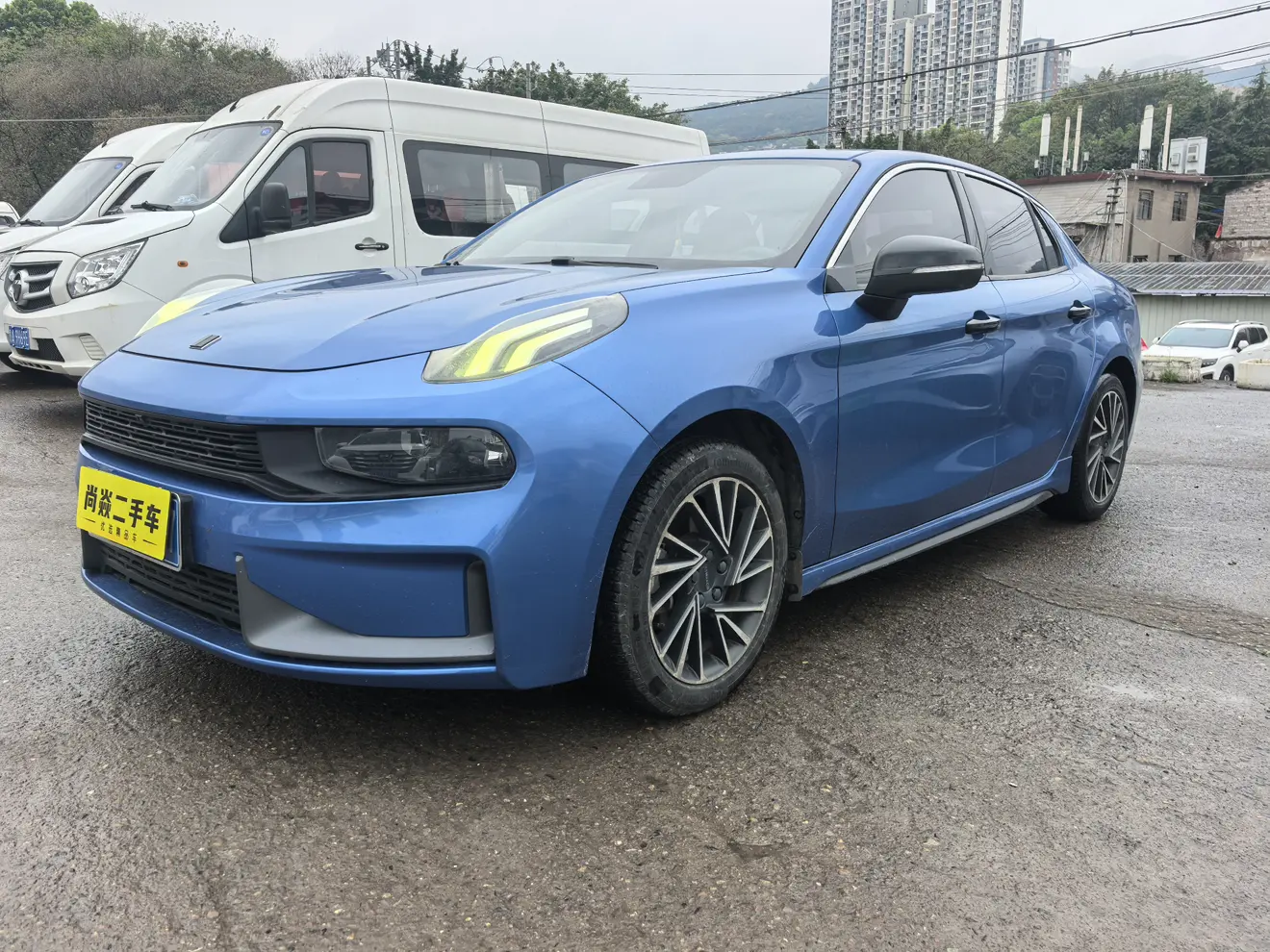 Lynk & Co 03