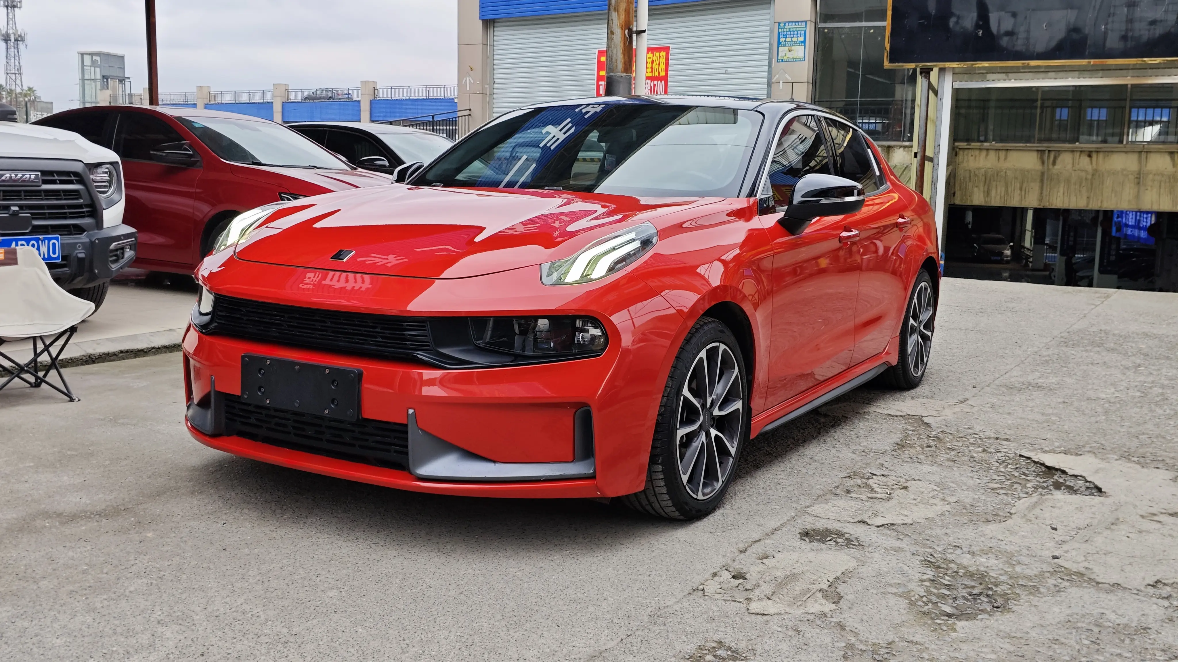 Lynk & Co 03