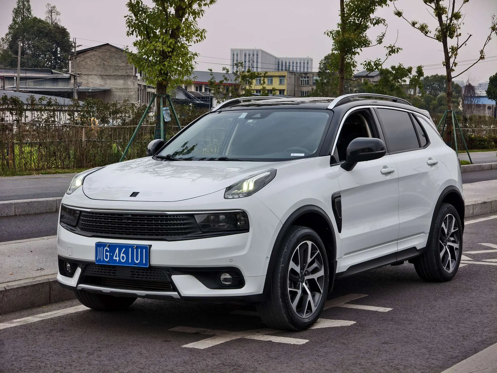 Lynk & Co 01