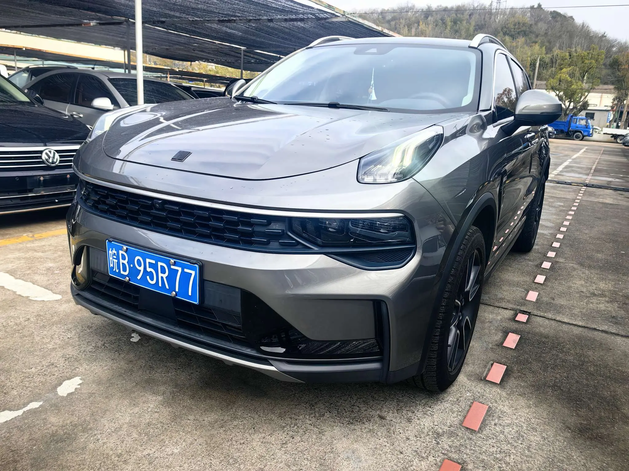 Lynk & Co 01