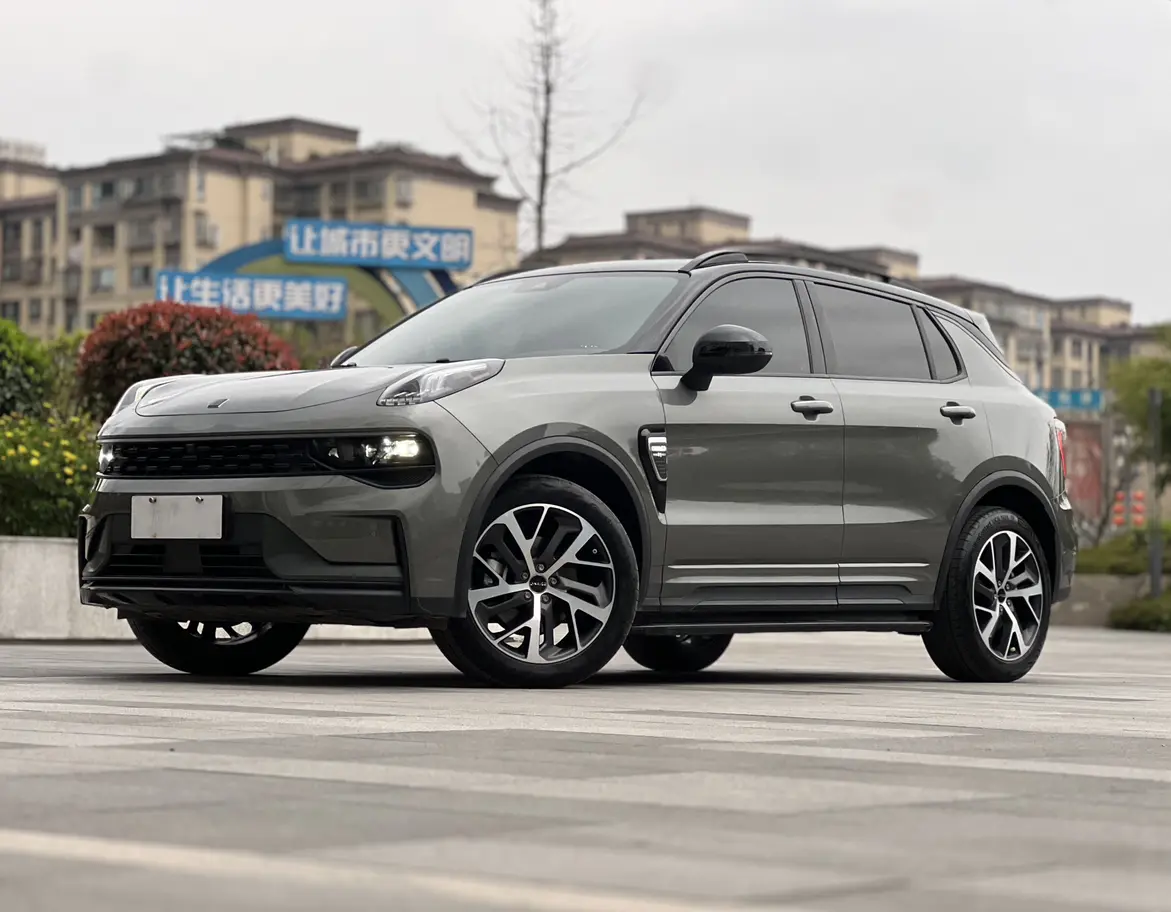 Lynk & Co 01
