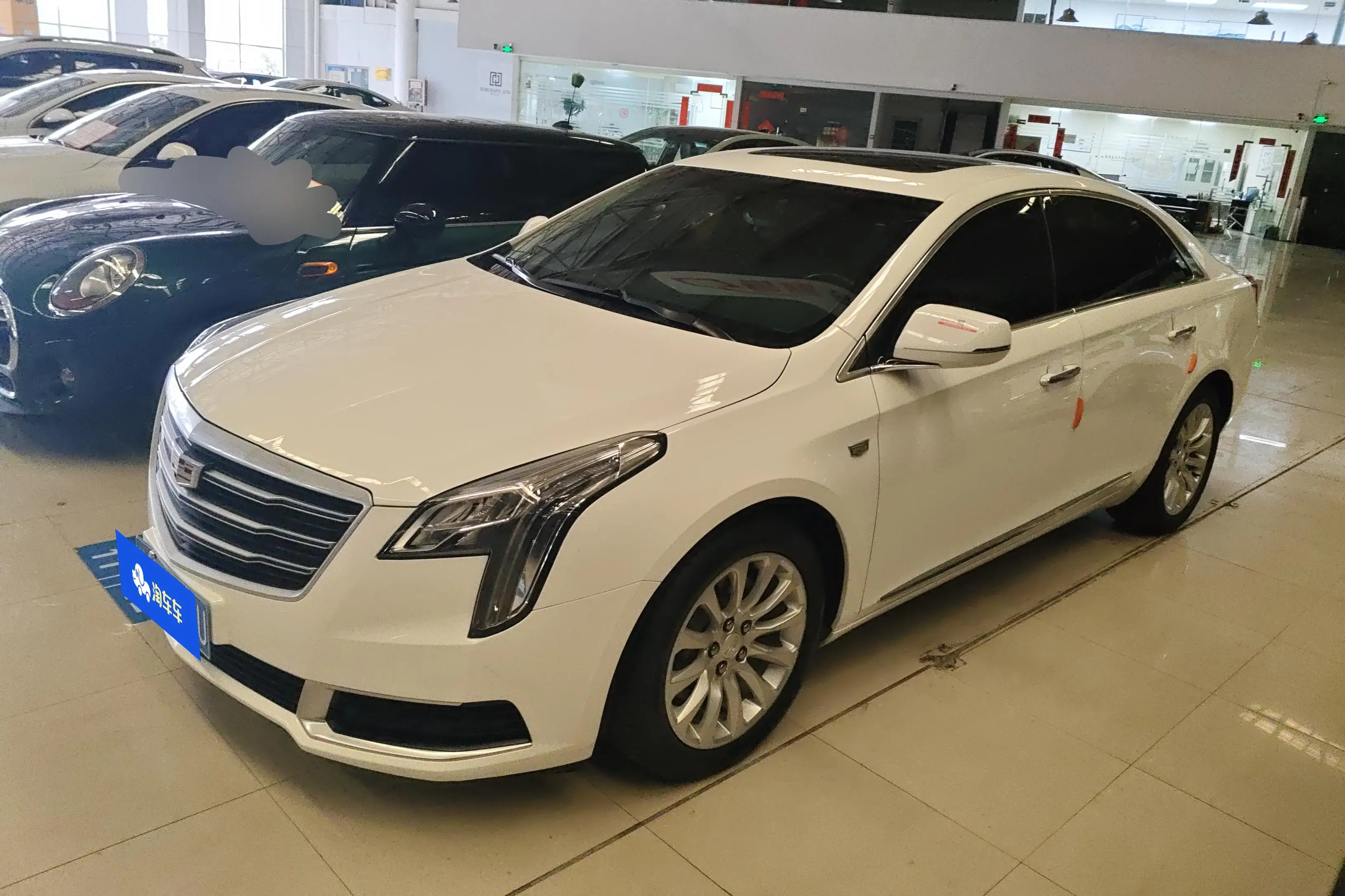 Cadillac XTS