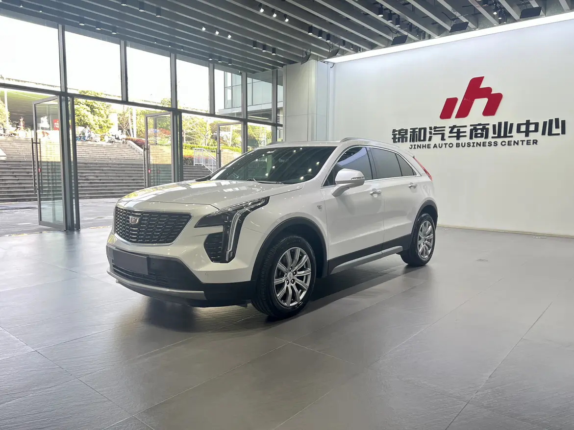 Cadillac XT4  из Китая