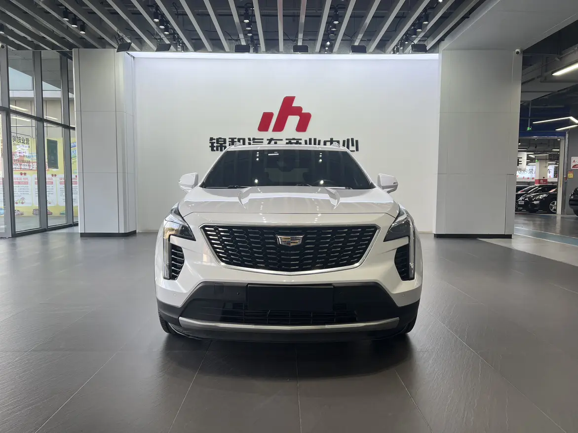 Cadillac XT4  из Китая