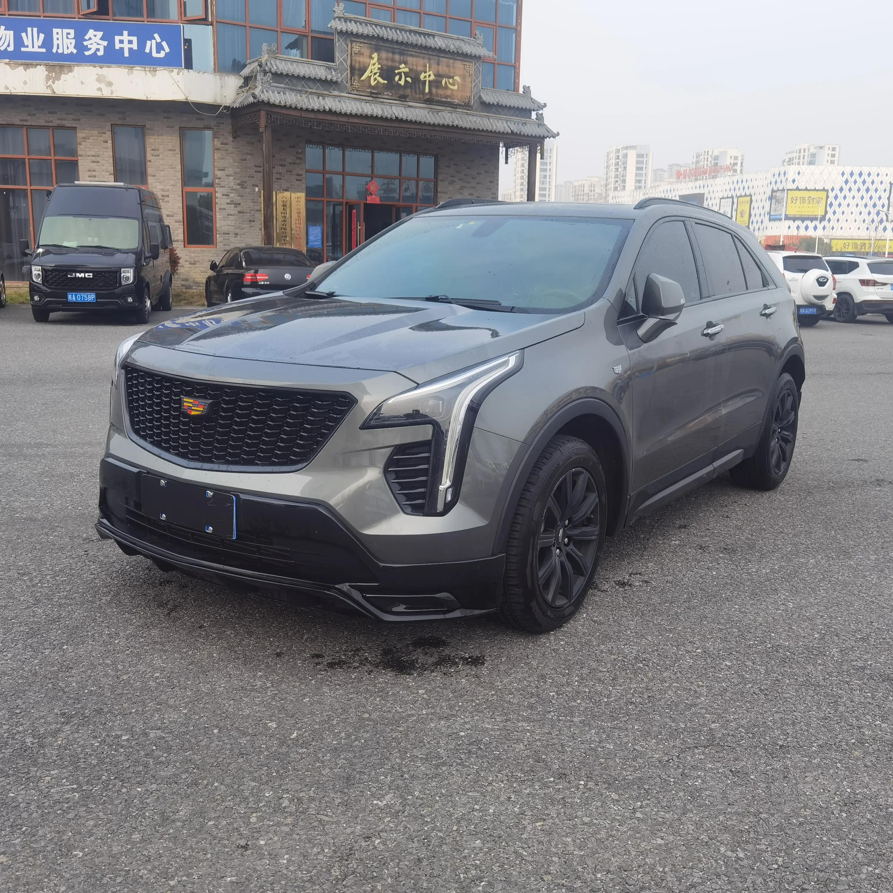 Cadillac XT4  из Китая