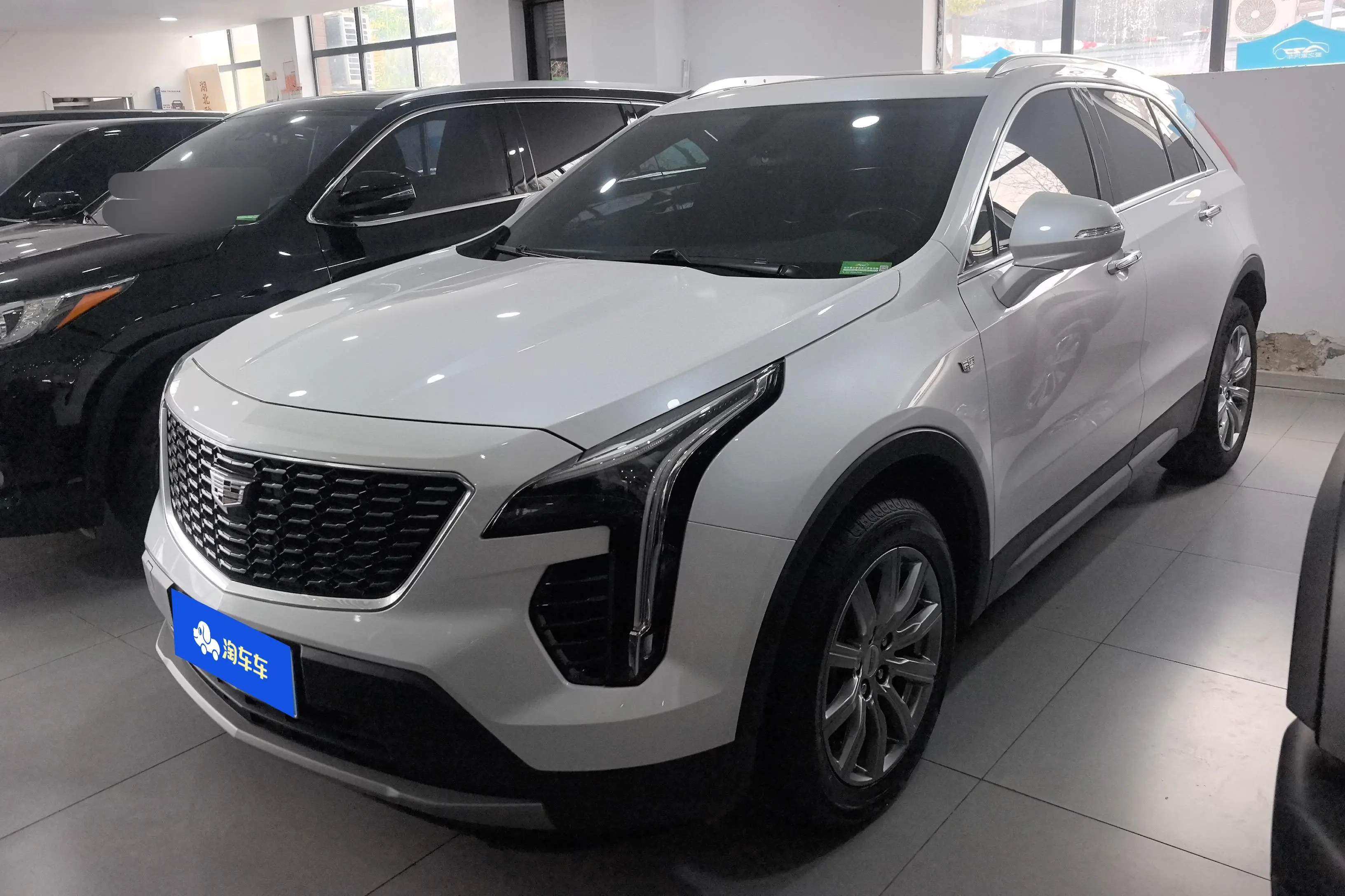 Cadillac XT4