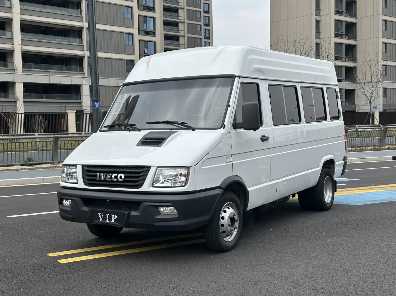 Iveco proud