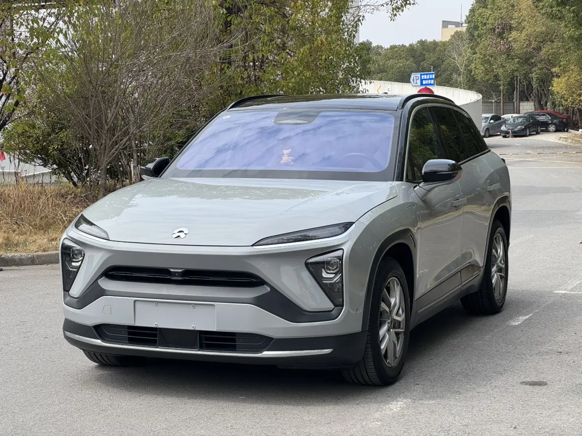 NIO ES6
