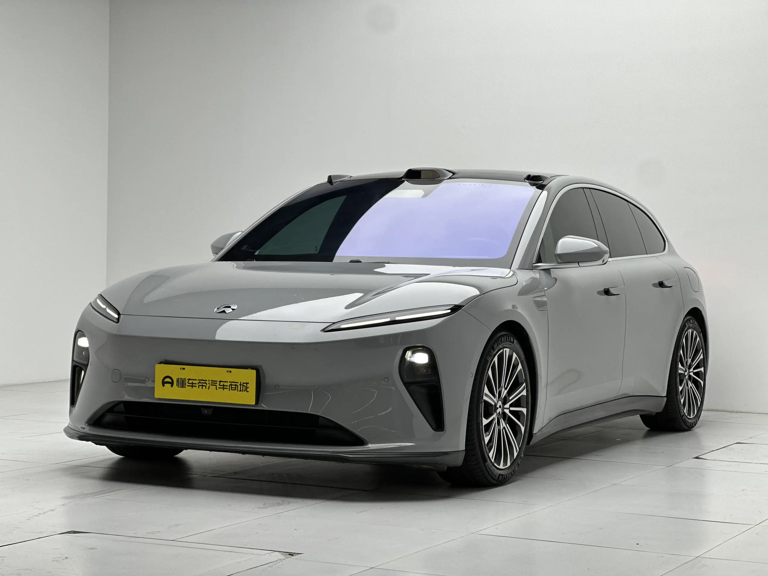 NIO ET5T
