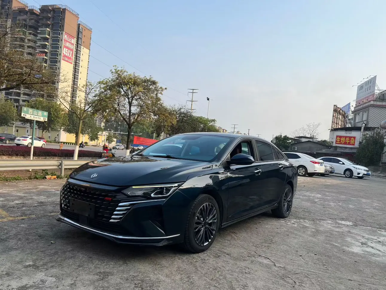 Dongfeng Yixuan MAX