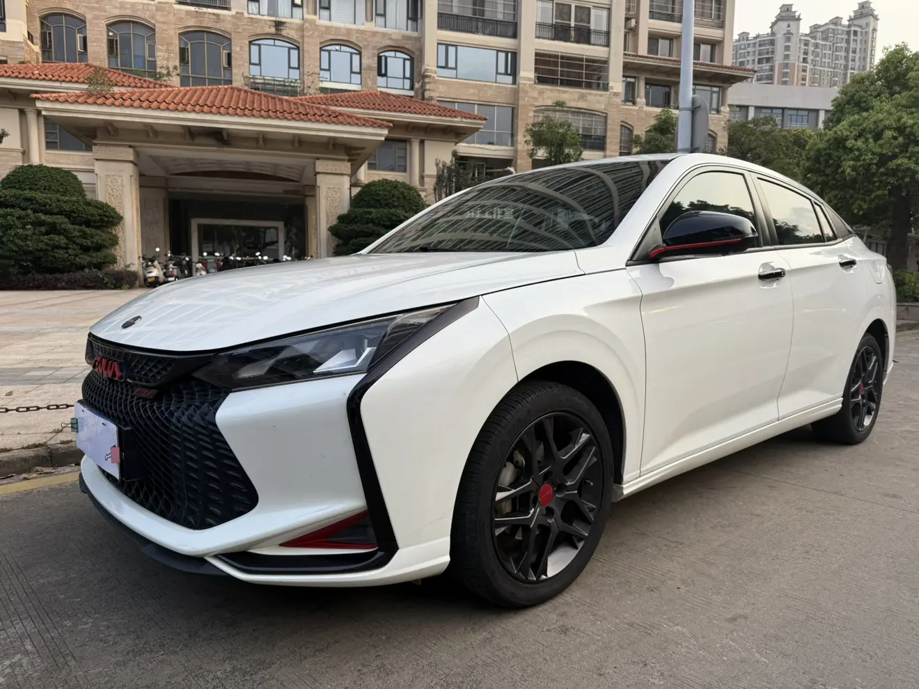 Dongfeng Yixuan