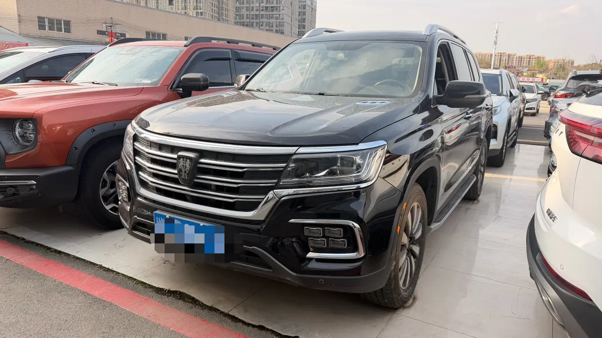 Roewe RX8