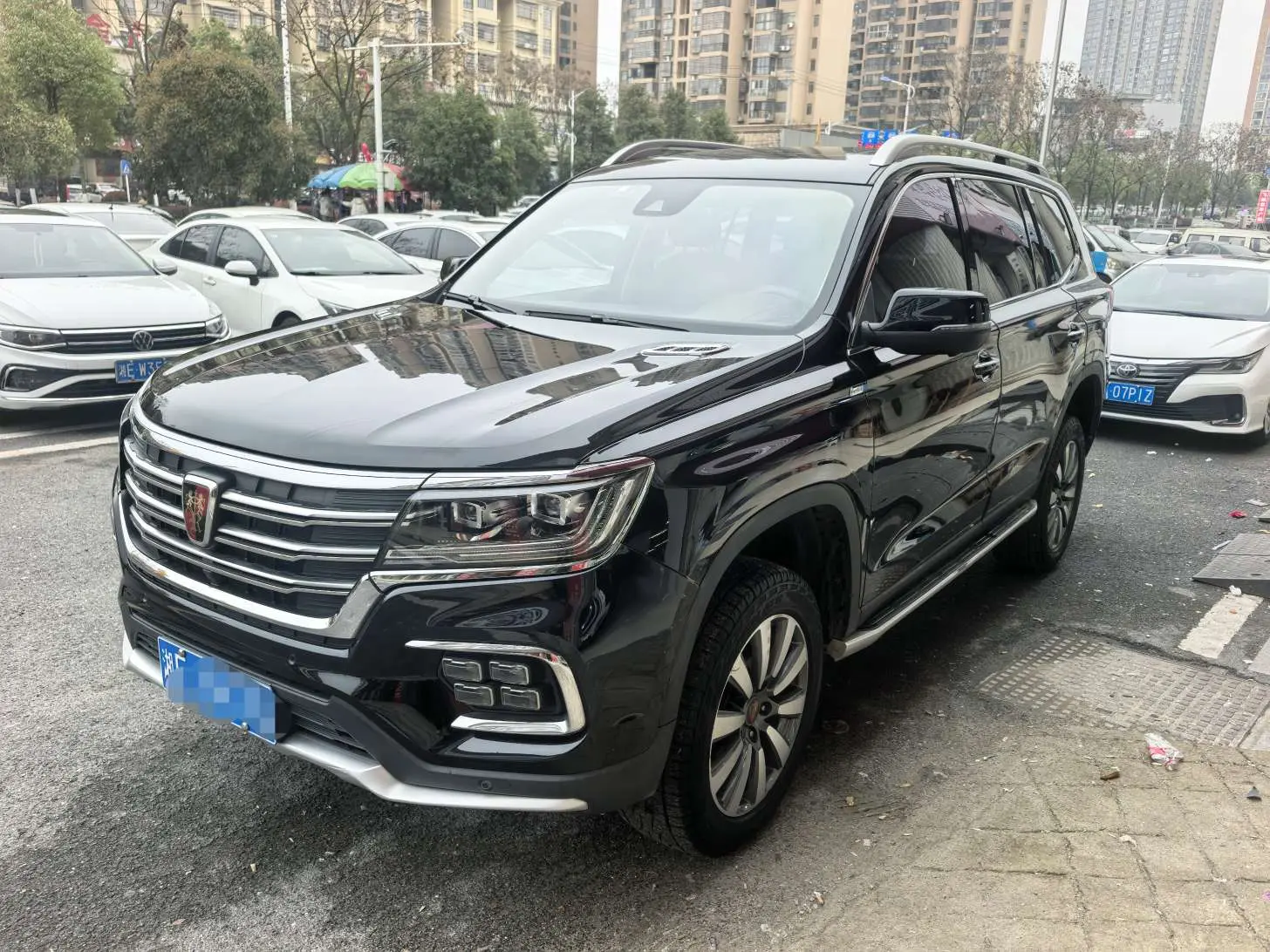 Roewe RX8