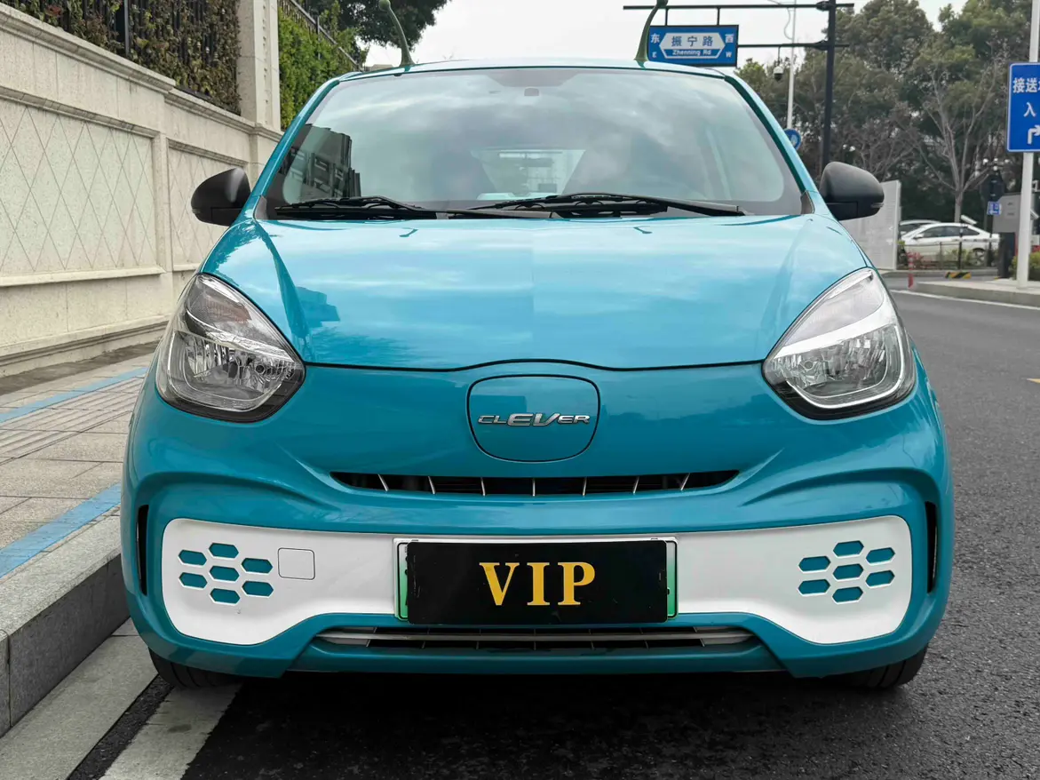 Roewe CLEVER  из Китая