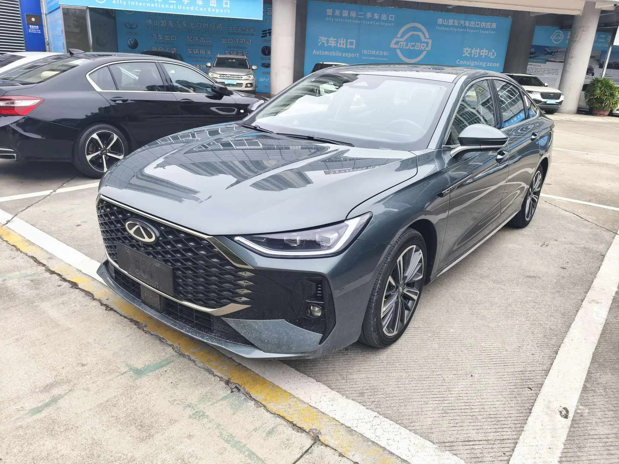 Chery Arrizo 8 PRO  из Китая