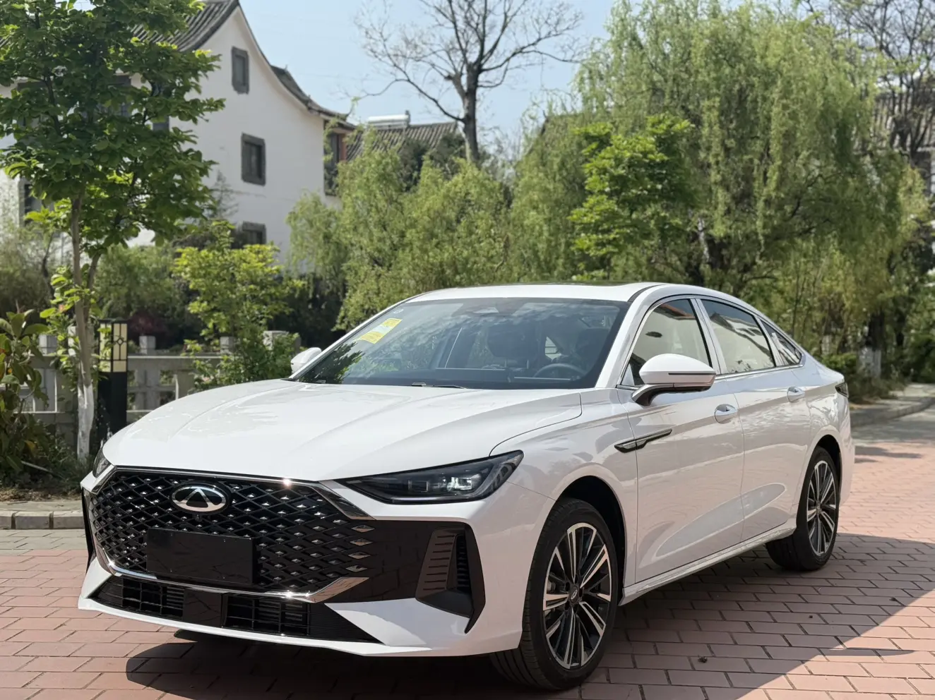 Chery Arrizo 8 PRO  из Китая